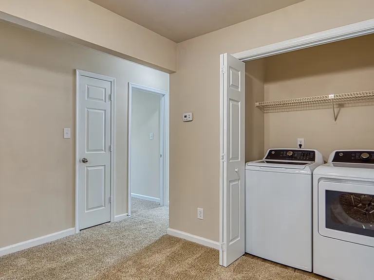 Summer Station Apartments Where Comfort Meets Coastal Living — Photo 45