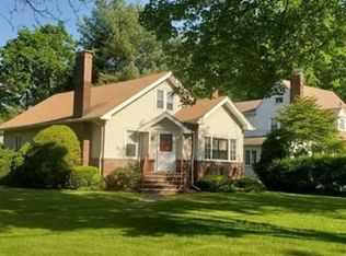70 Tonawanda Rd, Glen Rock, NJ 07452