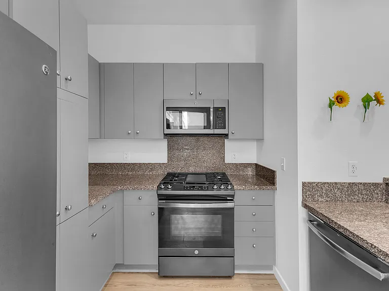 220 Enterprise Way — Photo 30