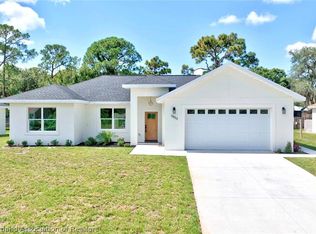 3853 Citroen Dr, Sebring, FL 33872