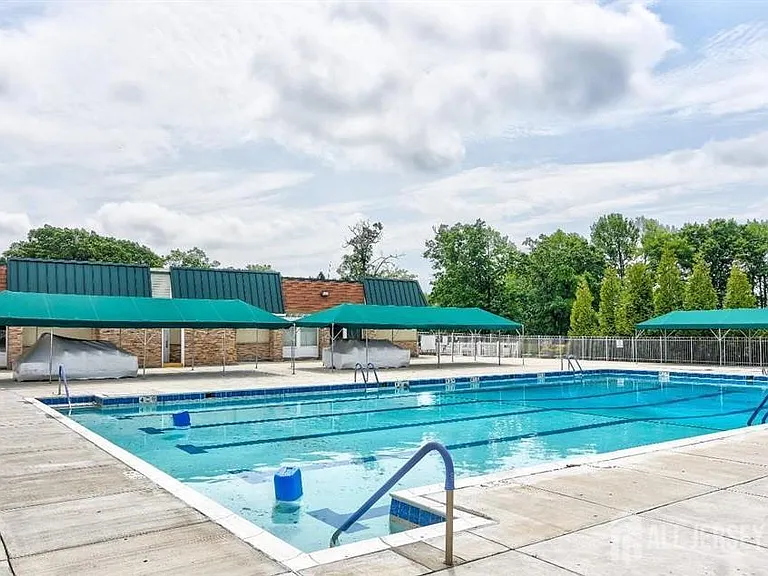 278 Crosse Dr #2G — Photo 23