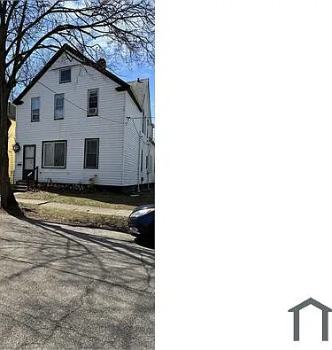 1124 E 68th St #1 — Photo 3