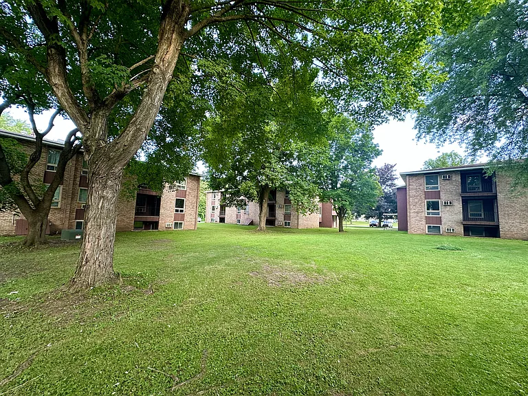Hartford Mills Apartments — Photo 25