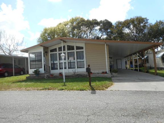 2nd image of 2213 Greenside Dr