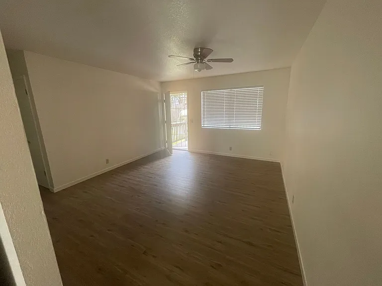 138 Patterson Ct — Photo 6