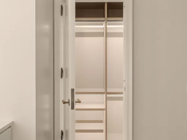 301 Park Avenue image 7 of 19