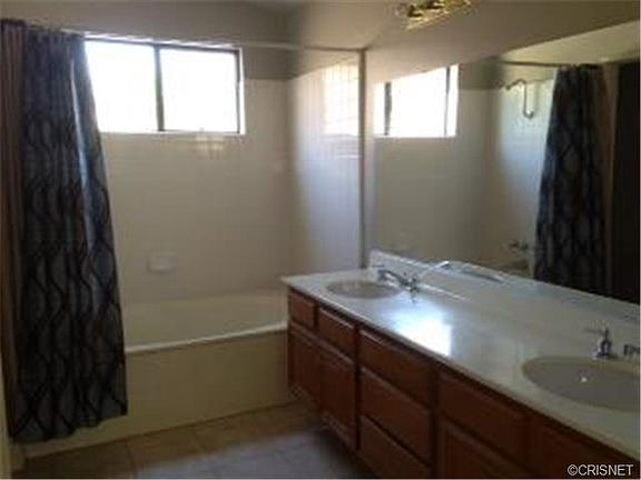 5th image of 28771 Greenwood Pl