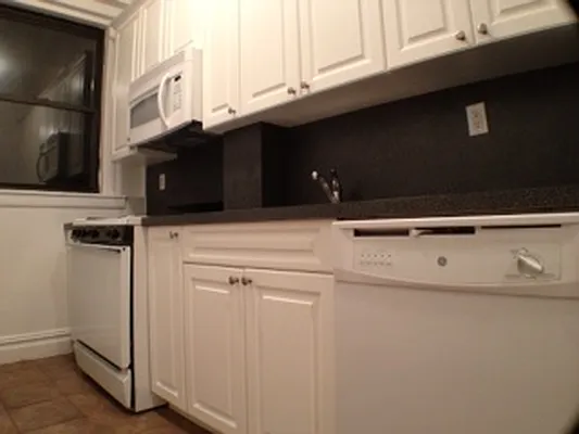 Rented by Citi Habitats | media 3