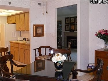 4th image of 140 Fox Hollow Dr APT 206