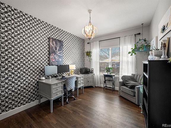 4th image of 3867 Broadview Place