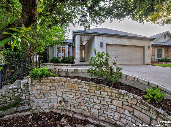 2nd image of 1307 Patio Dr