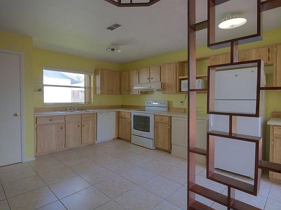3rd image of 5261 Flying Eagle Ln