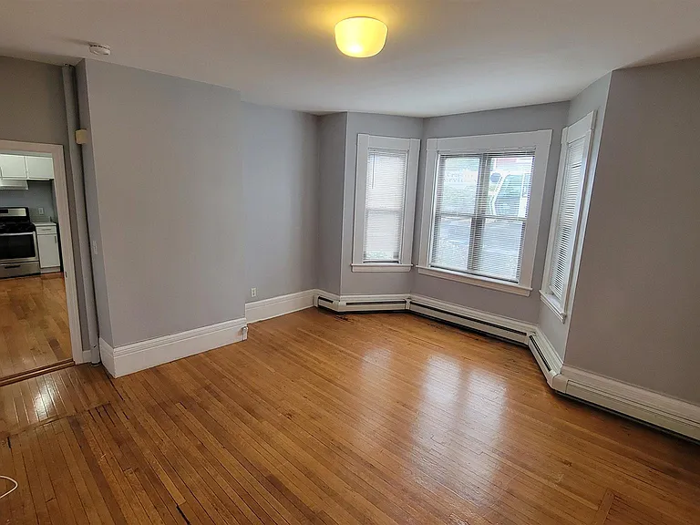 564 Putnam Ave #2L — Photo 9