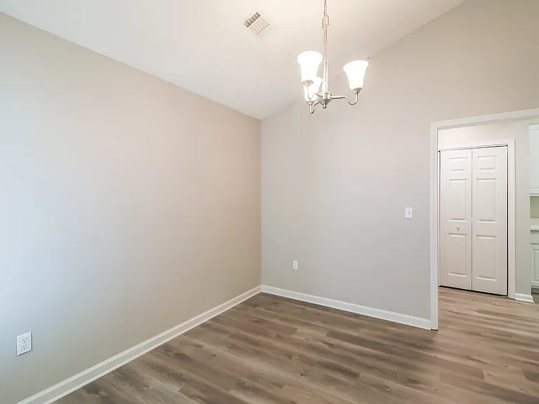 154 Fairhaven Trl — Photo 6