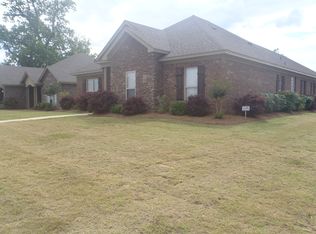 5900 Amberwood Ln, Montgomery, AL 36116