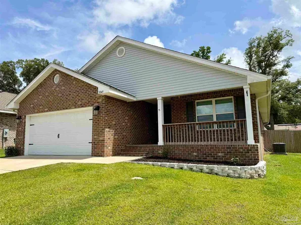5049 Quarter Deck St, Pensacola, FL 32526