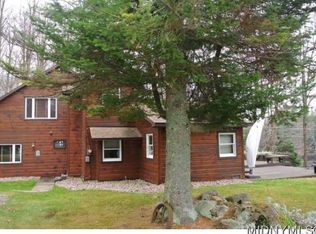 134 Hollywood Rd, Old Forge, NY 13420