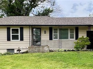 11301 E 67th St, Raytown, MO 64133