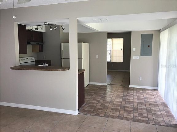 4th image of 16547 Brigadoon Dr