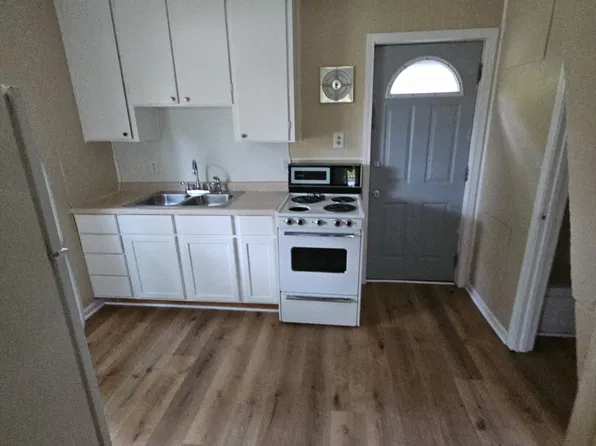 437 W Mount Morris St #2, Mount Morris, MI 48458