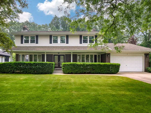 3 Buckingham Pl, Lincolnshire, IL 60069