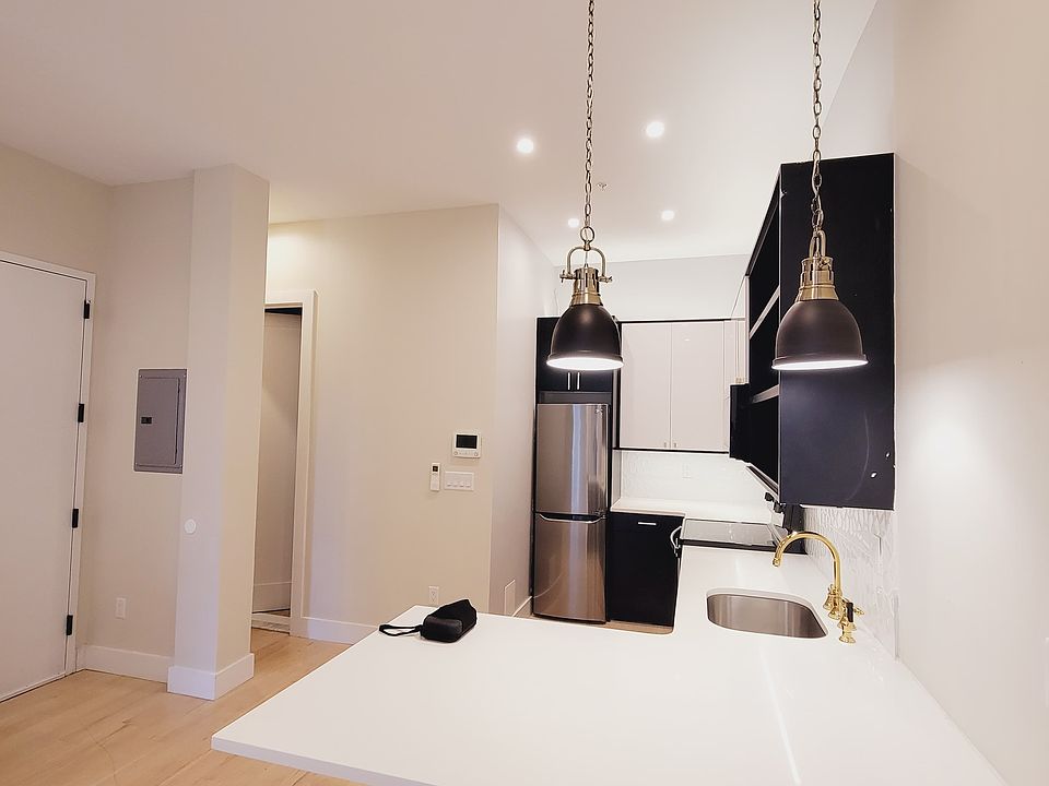 1st image of 609 Communipaw Ave #1A