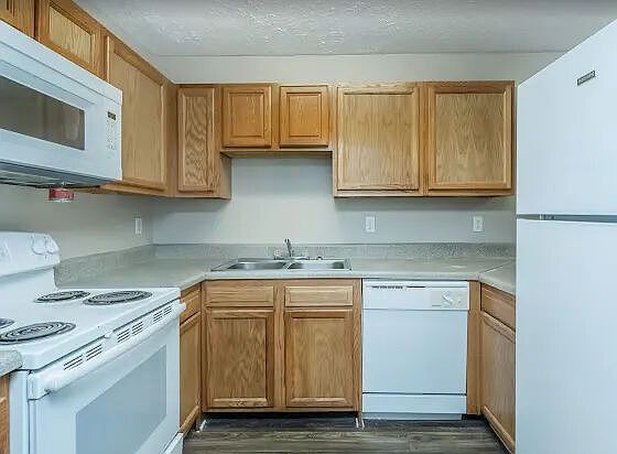 3rd image of 60 Heery Rd #64A