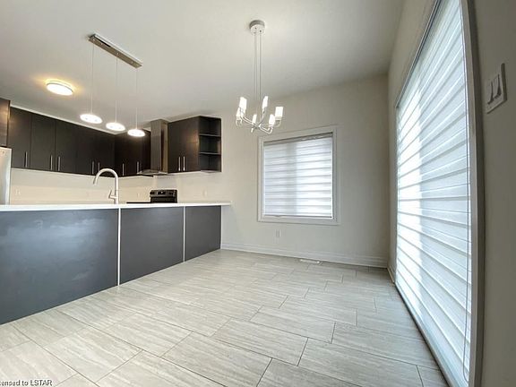 5th image of 2579 Sheffield Blvd #21