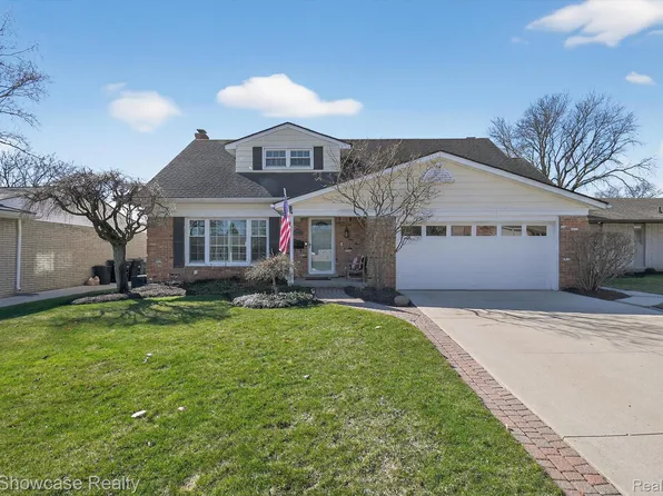 34651 Wood St, Livonia, MI 48154