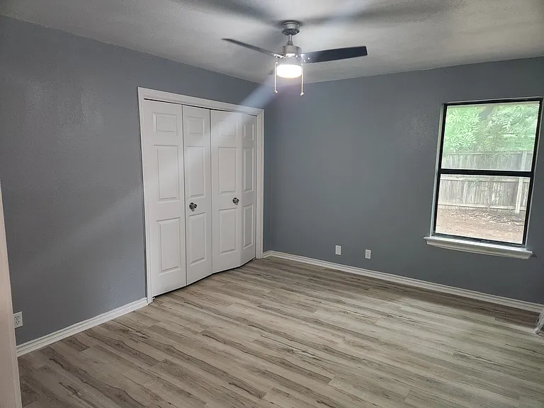 1913 Willowcrest Loop — Photo 11
