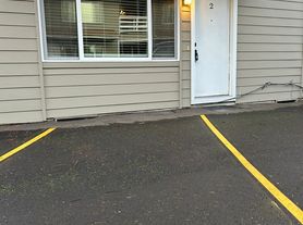 11380 Greenburg Apartments