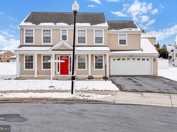 2nd image of 12519 Olivine Ct