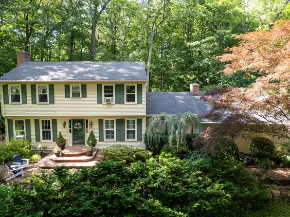 108 Highwoods Drive, Guilford, CT 06437