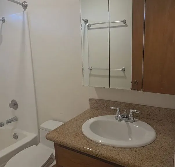 415 & 417 N Kentucky St — Photo 32