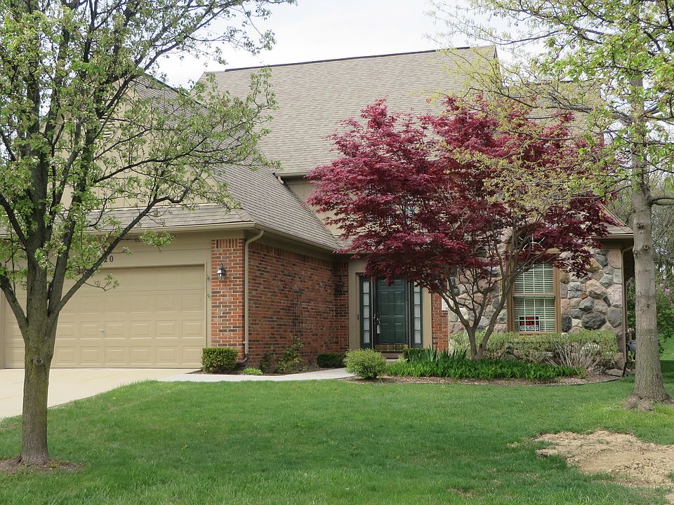 1st image of 48020 Saint Andrews Sq #3