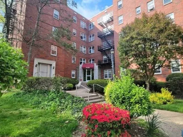 2350 Linwood Ave APT 2F, Fort Lee, NJ 07024