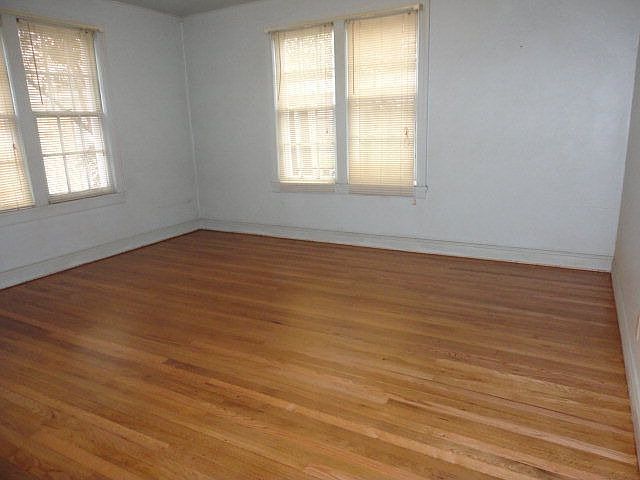 2nd image of 201 E Centre St