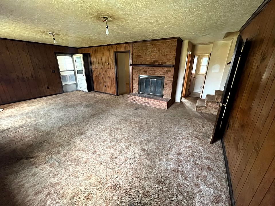 80 Featherstone Dr, Lyndhurst, VA 22952 Zillow