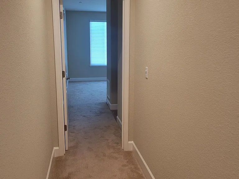 401 Waterwood Dr — Photo 16