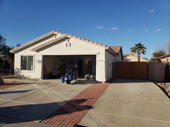 3rd image of 15886 W Apache St