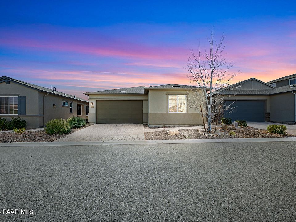 1st image of 1365 Starling St