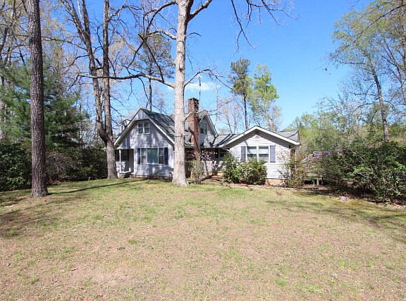 4th image of 94 Lake Dr