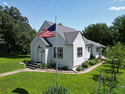 319 N Grove St, Redwood Falls, MN, 56283
