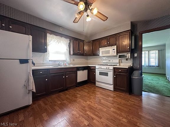 5th image of 319 Summit Ave
