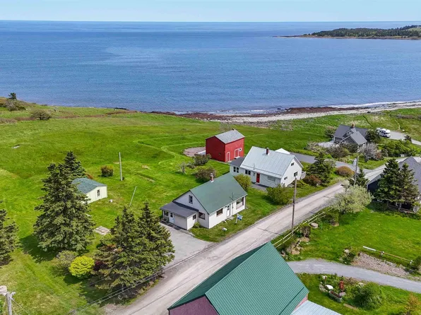 79 Mosher Rd, Lunenburg, NS B0J 2X0