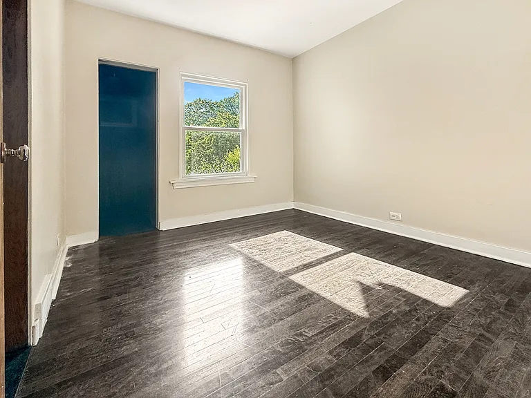 525 N Taylor Ave — Photo 7