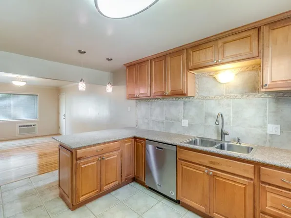 150 Blossom Hill Rd #1, Los Gatos, CA 95032