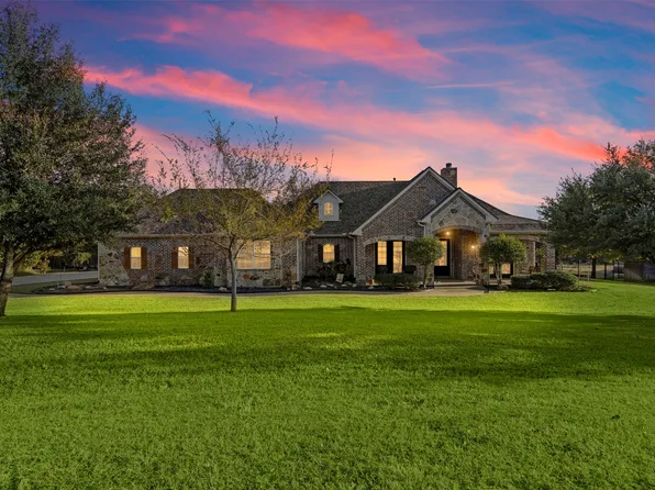 7216 Hinton Dr, Mansfield, TX 76063