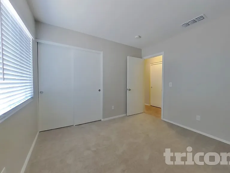 11934 N Olive St — Photo 13