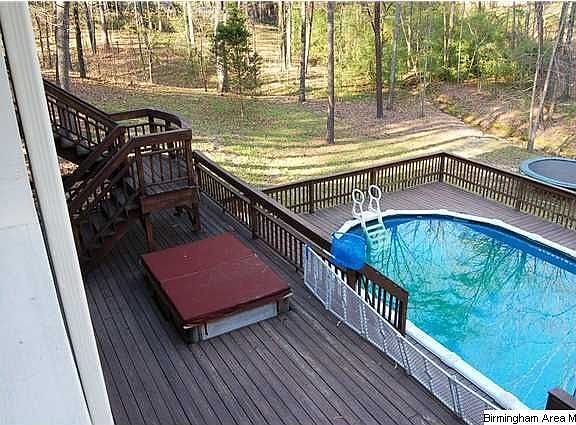Pool deck